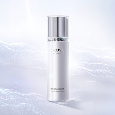 J9国际站备用靓白晶钻光透焕肤乳